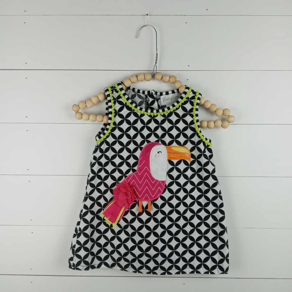 Emily Rose girls size 5 black and white circle diamond design toucan top
